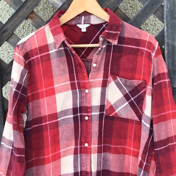 Aeropostale red and cream plaid button down top - Picture 2 of 12